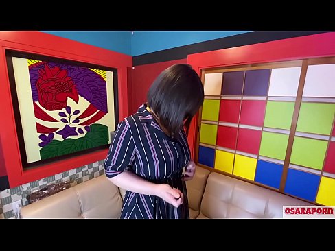 ❤️ Puttana giapponese con grandi tette si masturba con sex toys e ha un orgasmo. Parla in un'intervista della sua esperienza di scopata. Tette enormi e figa pelosa che geme forte. Osakaporn ☑ Video di sesso al it.analytik24.ru ❌❤